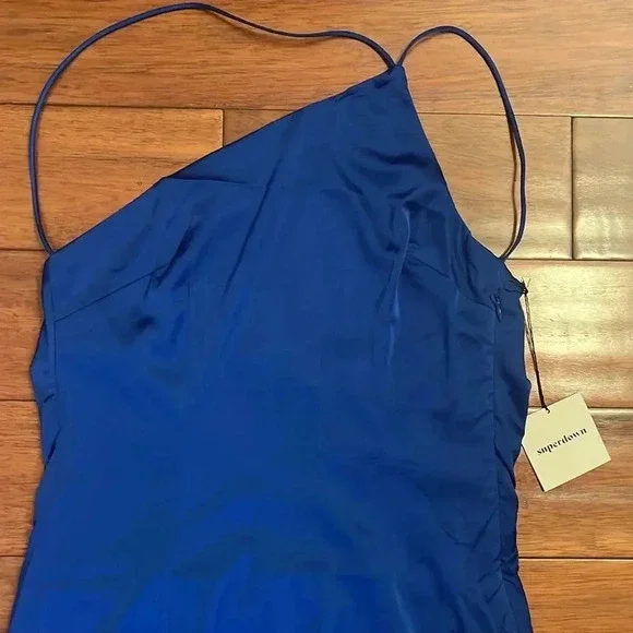 Superdown royal blue satin one shoulder mini dress Medium NWT - Picture 4 of 11